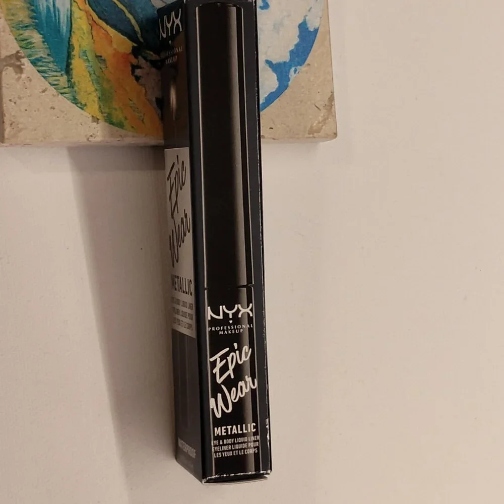 SEALED ~ NYX Makeup Epic Wear Metallic Eye & Body Liquid Liner - Black Metal